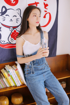 一边亲着一面膜下的美剧
